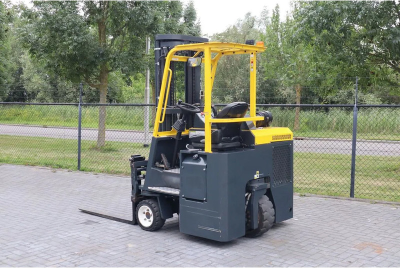 Combilift CB3000 | 2.5 TON | 6 METER | TRIPLEX | SIDESHIFT - Четырехсторонний погрузчик: фото 3 Combilift CB3000 | 2.5 TON | 6 METER | TRIPLEX | SIDESHIFT - Четырехсторонний погрузчик: фото 3