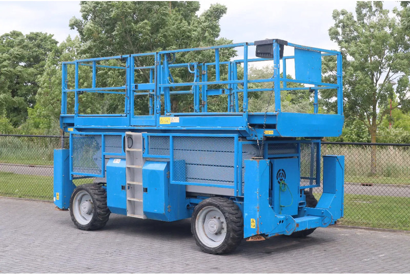 Genie GS-4390 RT | 15 METER | 680 KG - Ножничный подъемник: фото 3 Genie GS-4390 RT | 15 METER | 680 KG - Ножничный подъемник: фото 3