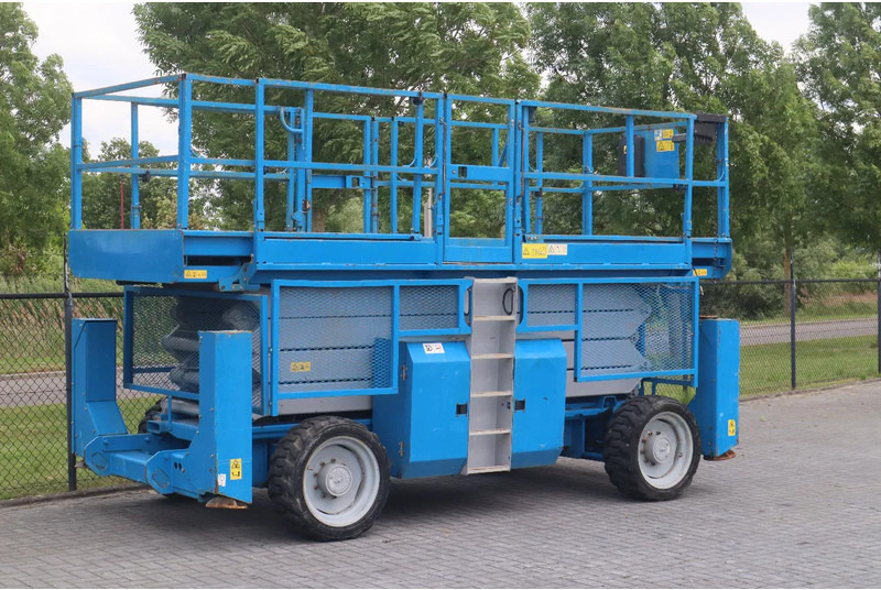 Genie GS-4390 RT | 15 METER | 680 KG - Ножничный подъемник: фото 2 Genie GS-4390 RT | 15 METER | 680 KG - Ножничный подъемник: фото 2