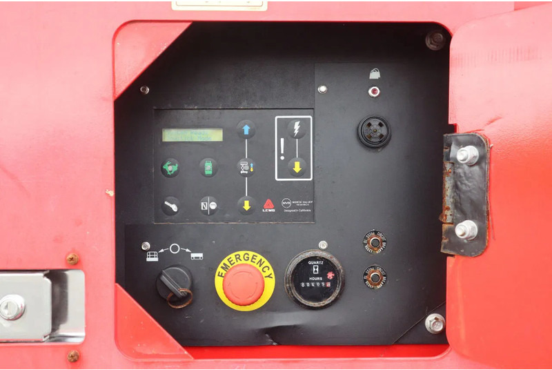 Ножничный подъемник LGMG SR1023D | 12 METER | 1.100 KG: фото 18 Ножничный подъемник LGMG SR1023D | 12 METER | 1.100 KG: фото 18