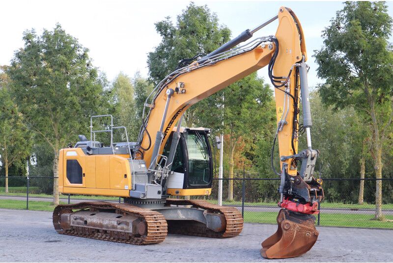 Liebherr R924 WLC | ROTOTILT R8 | BUCKET | - Гусеничный экскаватор: фото 5 Liebherr R924 WLC | ROTOTILT R8 | BUCKET | - Гусеничный экскаватор: фото 5
