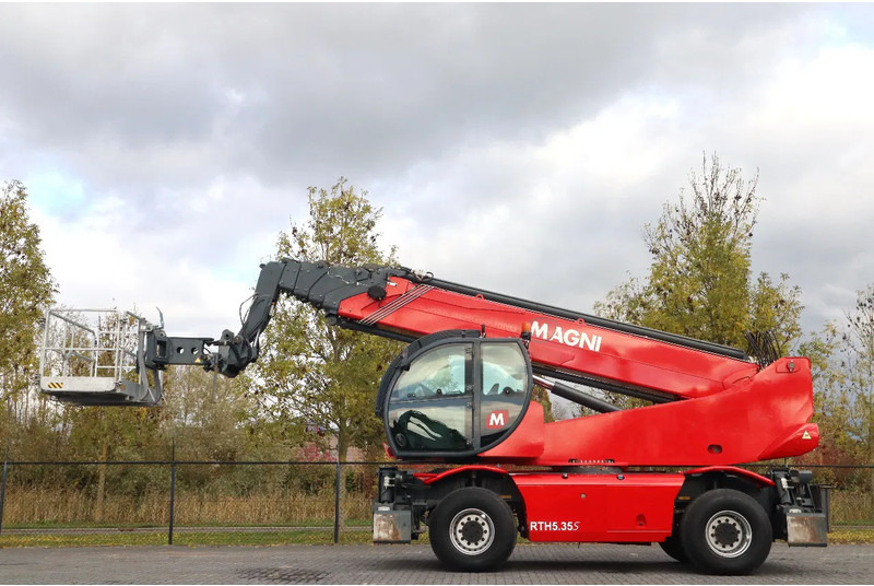MAGNI RTH 5.35 S-M/C | WORKING PLATFORM | REMOTE | GOOD CONDITION - Погрузчик: фото 1 MAGNI RTH 5.35 S-M/C | WORKING PLATFORM | REMOTE | GOOD CONDITION - Погрузчик: фото 1