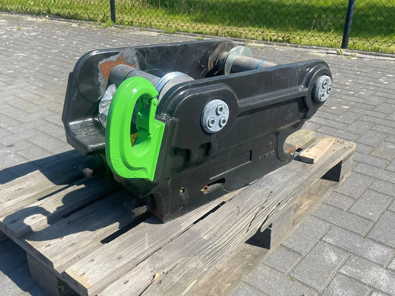 STEELWRIST QC S70 WIDE FPL | NEW / UNUSED | QUICK COUPLER | SNELWISSEL - Сцепное устройство: фото 1 STEELWRIST QC S70 WIDE FPL | NEW / UNUSED | QUICK COUPLER | SNELWISSEL - Сцепное устройство: фото 1