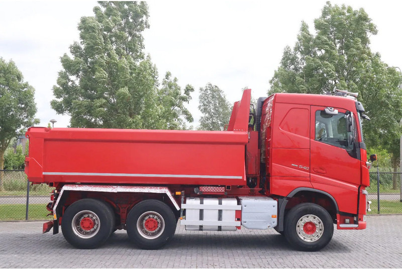Volvo FH 540 | 6X4 | RETARDER | BIG AXLES | EURO 6 - Самосвал: фото 4 Volvo FH 540 | 6X4 | RETARDER | BIG AXLES | EURO 6 - Самосвал: фото 4