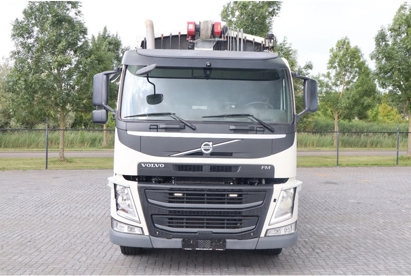 Volvo FM 330 | 6X2 | NORBA RL300 | WINCH | GARBAGE | EURO 6 - Мусоровоз: фото 2 Volvo FM 330 | 6X2 | NORBA RL300 | WINCH | GARBAGE | EURO 6 - Мусоровоз: фото 2