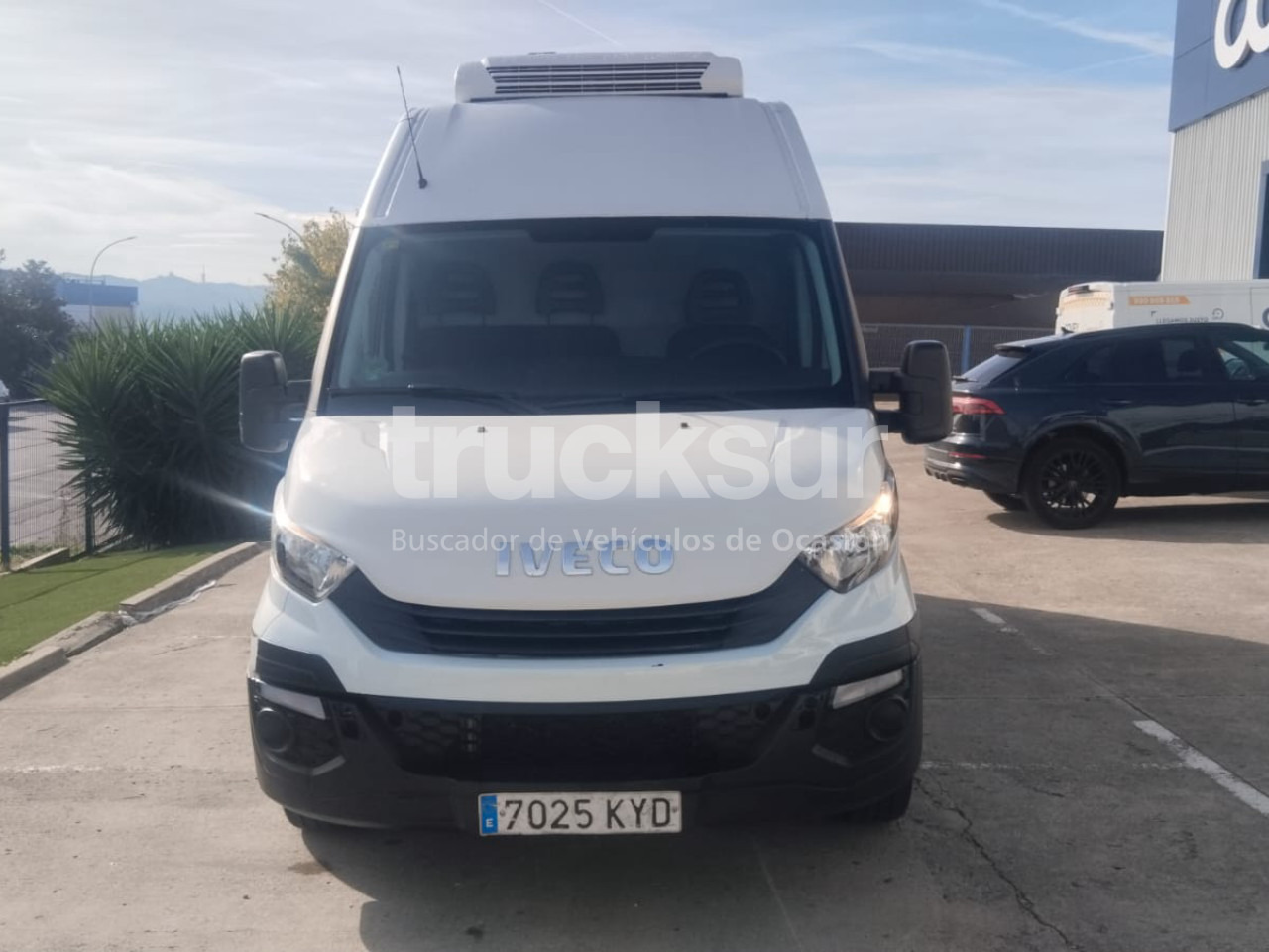 IVECO 35S16 12MS FRC-X - Фургон с закрытым кузовом: фото 3 IVECO 35S16 12MS FRC-X - Фургон с закрытым кузовом: фото 3