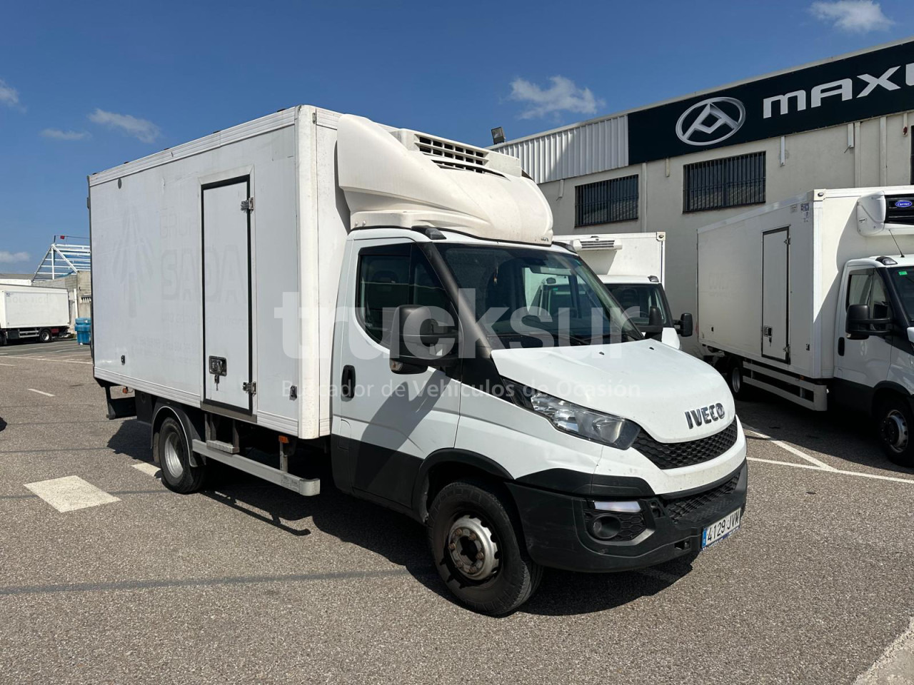 IVECO 70C15 THK - Грузовик с закрытым кузовом: фото 1 IVECO 70C15 THK - Грузовик с закрытым кузовом: фото 1