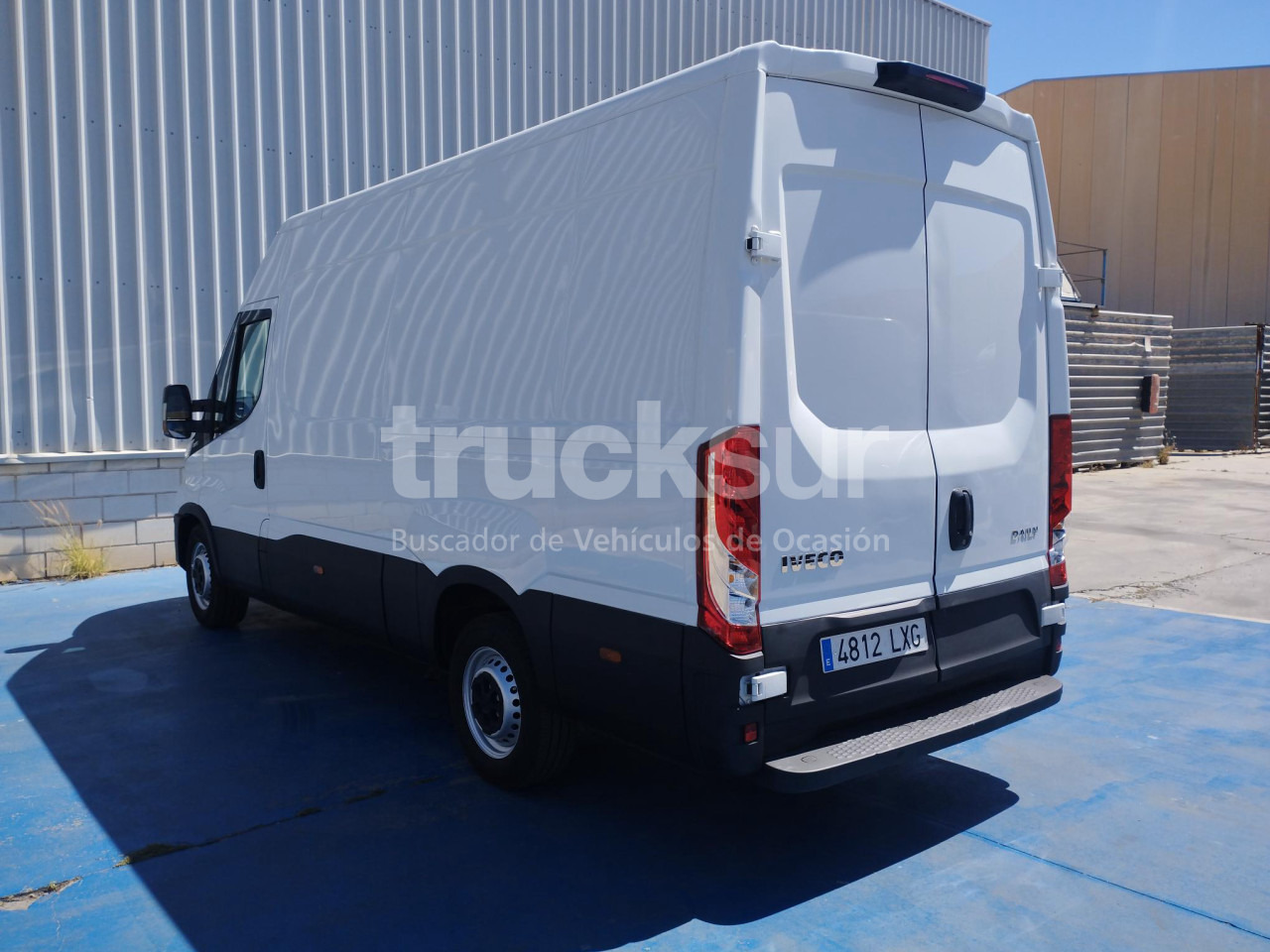 IVECO DAILY 35S16 F 12M3 - Фургон с закрытым кузовом: фото 3 IVECO DAILY 35S16 F 12M3 - Фургон с закрытым кузовом: фото 3
