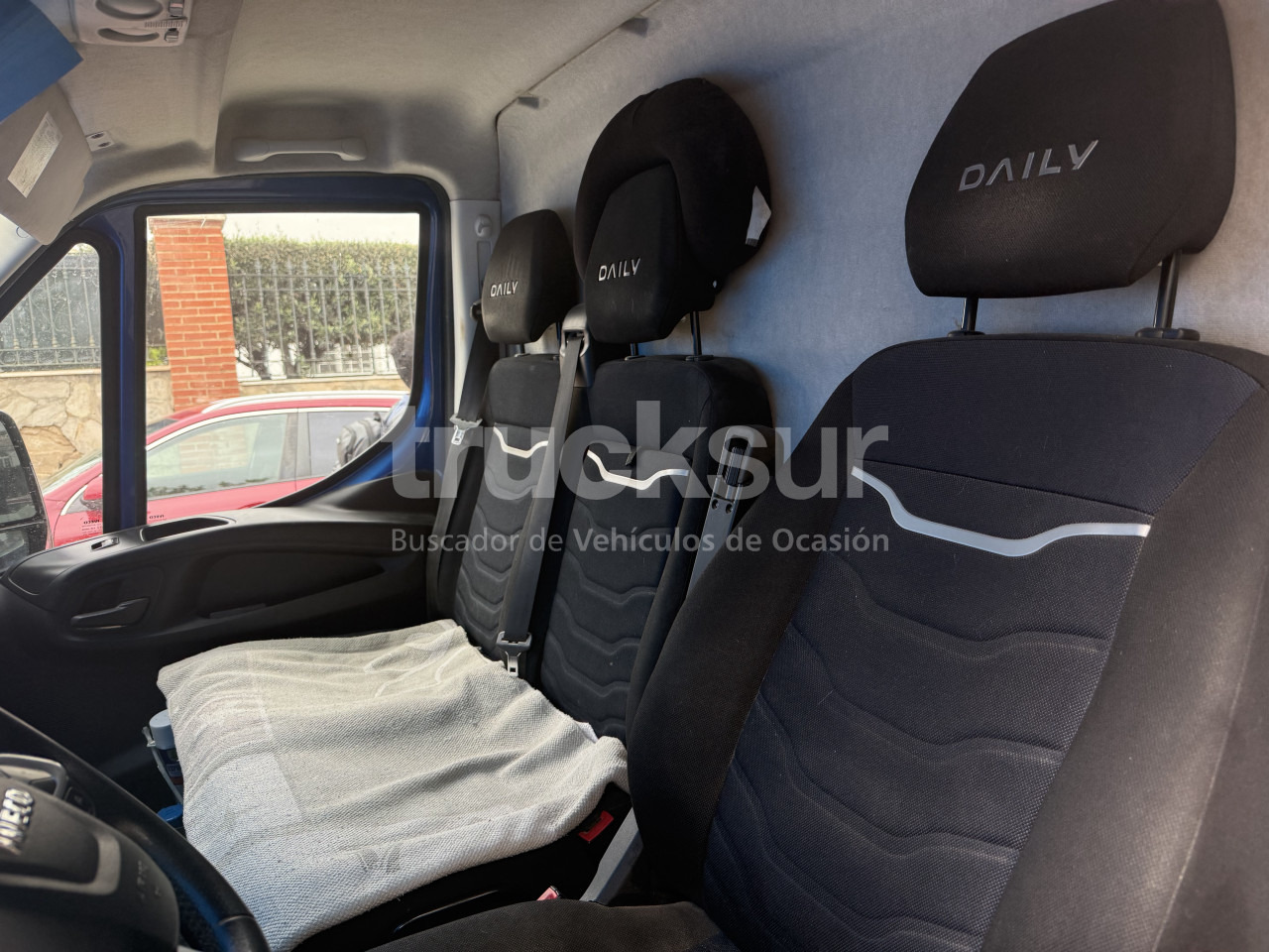 Фургон с закрытым кузовом IVECO DAILY 35S16: фото 10