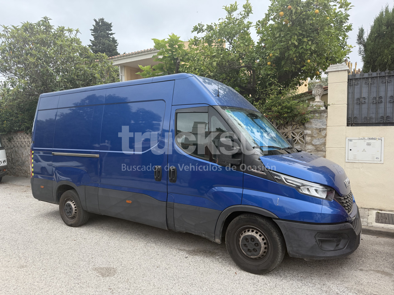 IVECO DAILY 35S16 - Фургон с закрытым кузовом: фото 1 IVECO DAILY 35S16 - Фургон с закрытым кузовом: фото 1