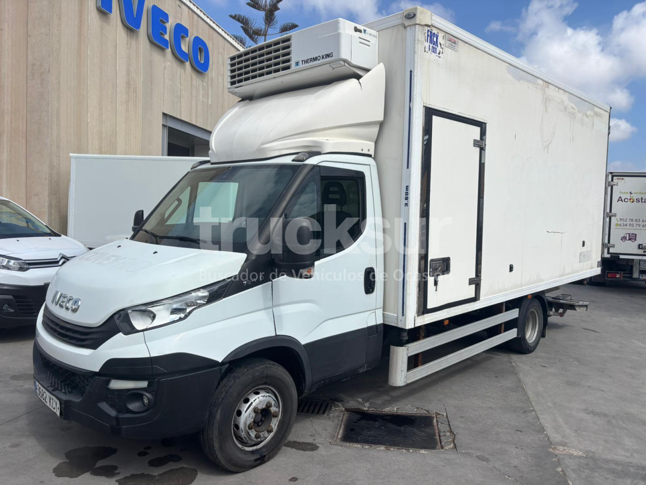IVECO DAILY 70C18 - Грузовик с закрытым кузовом: фото 2 IVECO DAILY 70C18 - Грузовик с закрытым кузовом: фото 2