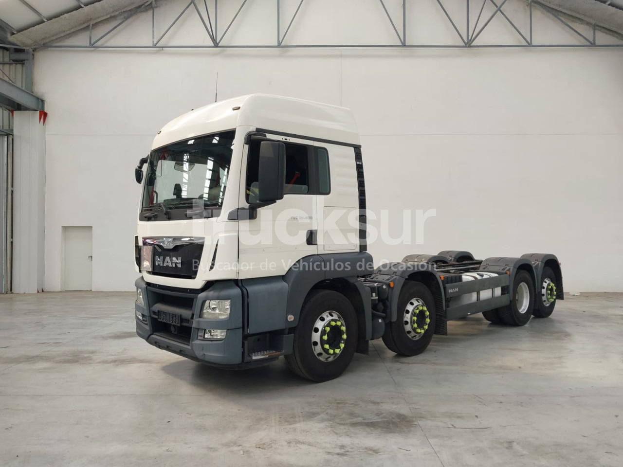 MAN TGS35.400 8X2*6 - Грузовик-шасси: фото 1 MAN TGS35.400 8X2*6 - Грузовик-шасси: фото 1