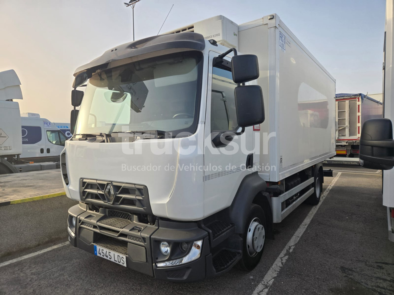 RENAULT D 12.240 FRC-X - Грузовик с закрытым кузовом: фото 1 RENAULT D 12.240 FRC-X - Грузовик с закрытым кузовом: фото 1