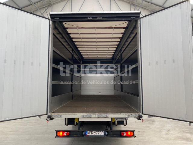 Тентованный грузовик RENAULT D12.250: фото 7 Тентованный грузовик RENAULT D12.250: фото 7