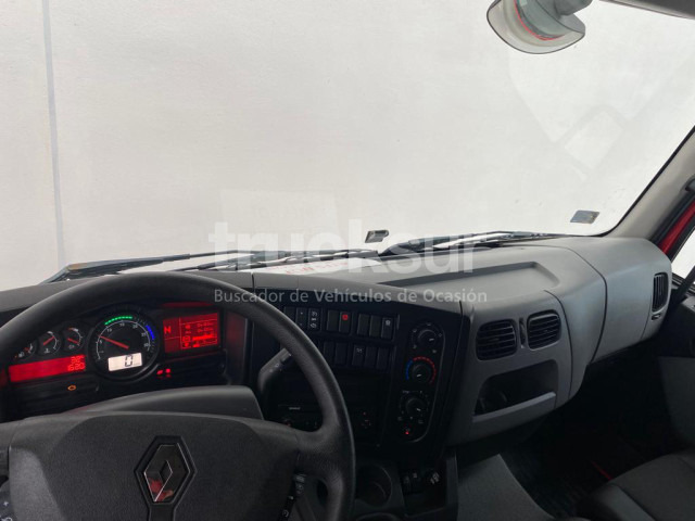 Тентованный грузовик RENAULT D12.250: фото 13 Тентованный грузовик RENAULT D12.250: фото 13