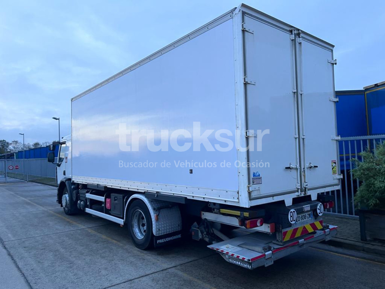 RENAULT D280.18 - Грузовик с закрытым кузовом: фото 5 RENAULT D280.18 - Грузовик с закрытым кузовом: фото 5