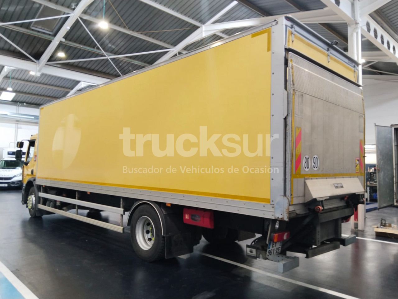 RENAULT D280.18 - Грузовик с закрытым кузовом: фото 3 RENAULT D280.18 - Грузовик с закрытым кузовом: фото 3