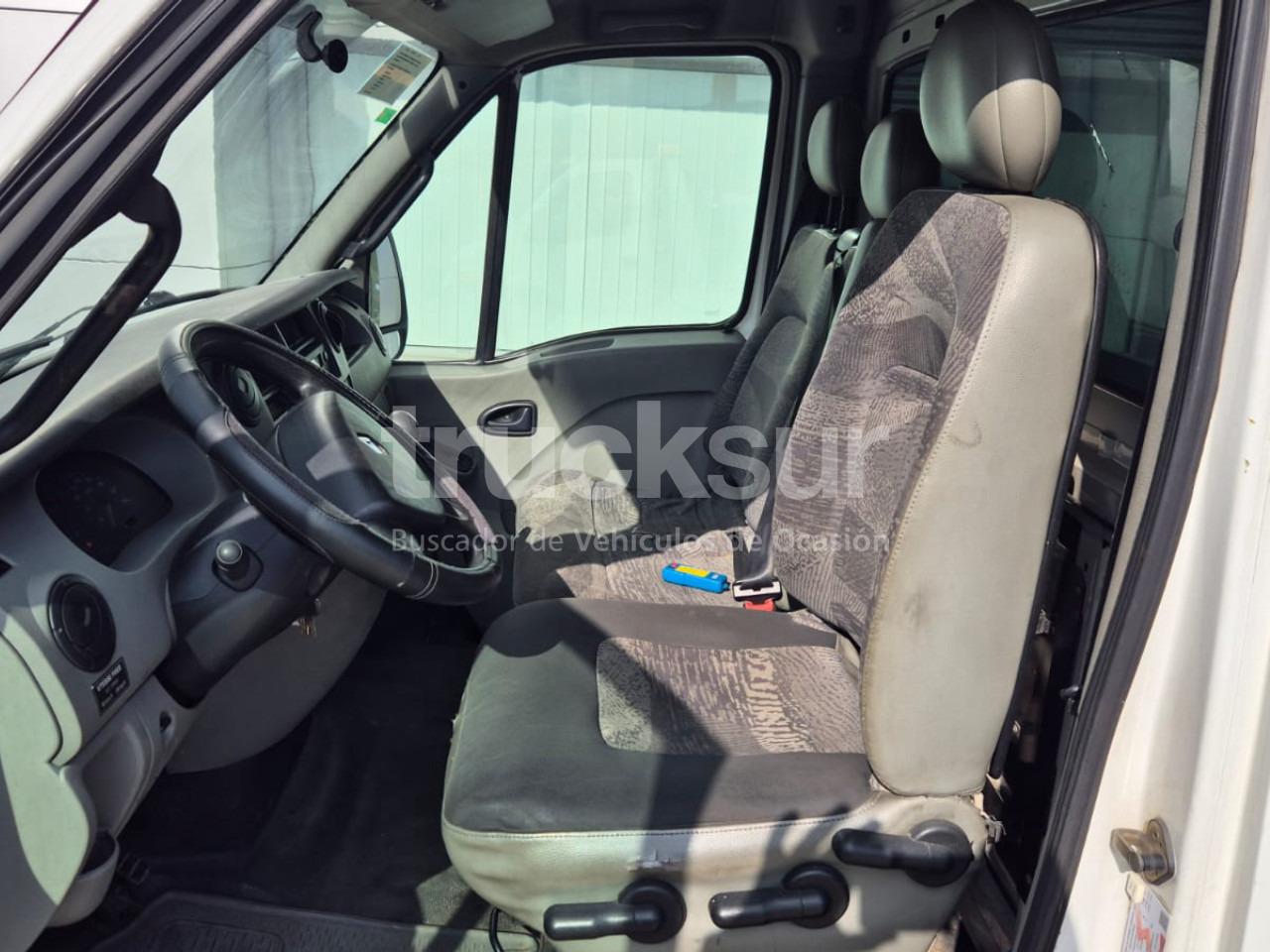 Эвакуатор RENAULT MASTER: фото 18 Эвакуатор RENAULT MASTER: фото 18