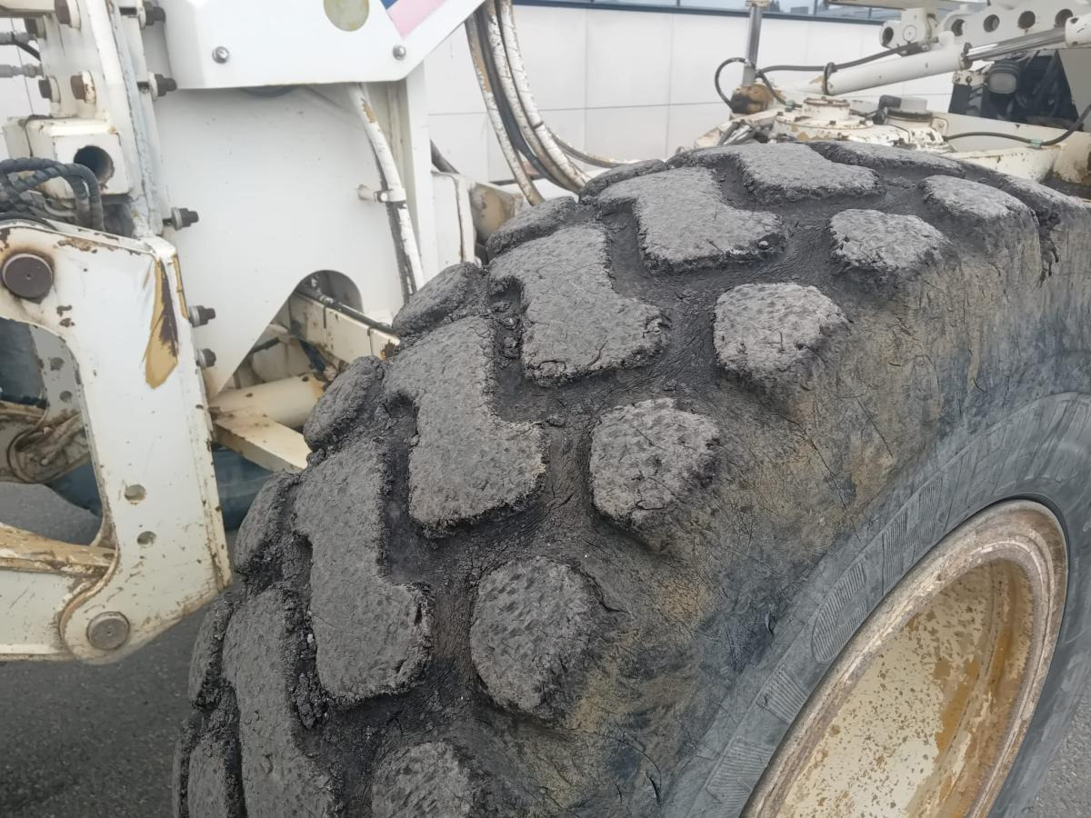 Caterpillar 12H - Грейдер: фото 2 Caterpillar 12H - Грейдер: фото 2