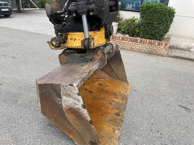 Hitachi ZX140W-5B - Колёсный экскаватор: фото 5 Hitachi ZX140W-5B - Колёсный экскаватор: фото 5