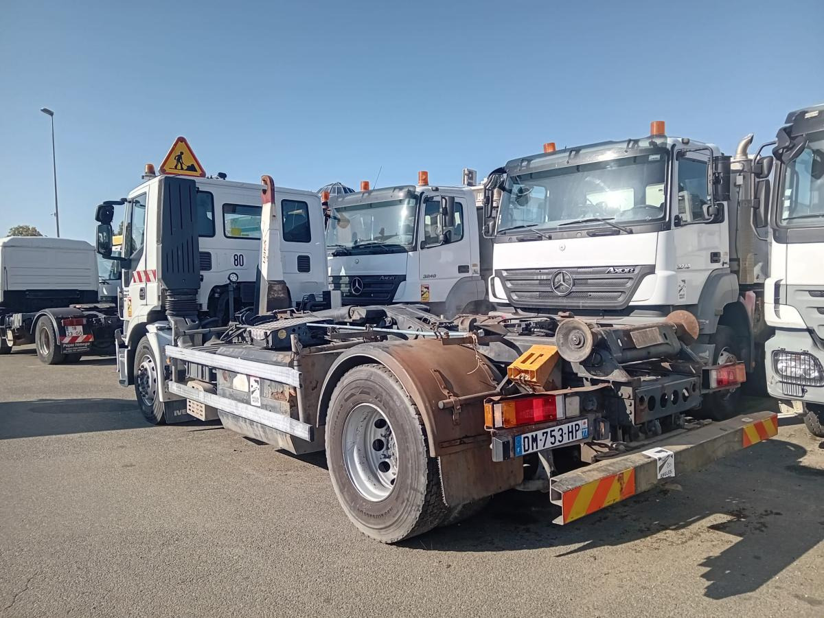 Iveco 330.36 - Крюковой мультилифт: фото 2 Iveco 330.36 - Крюковой мультилифт: фото 2