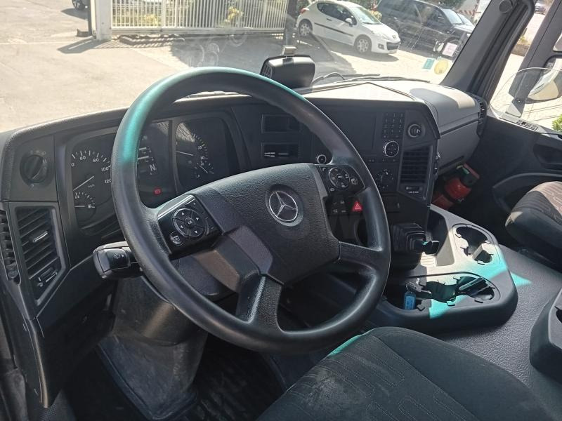 Mercedes Antos 1827 - Грузовик с закрытым кузовом: фото 4 Mercedes Antos 1827 - Грузовик с закрытым кузовом: фото 4
