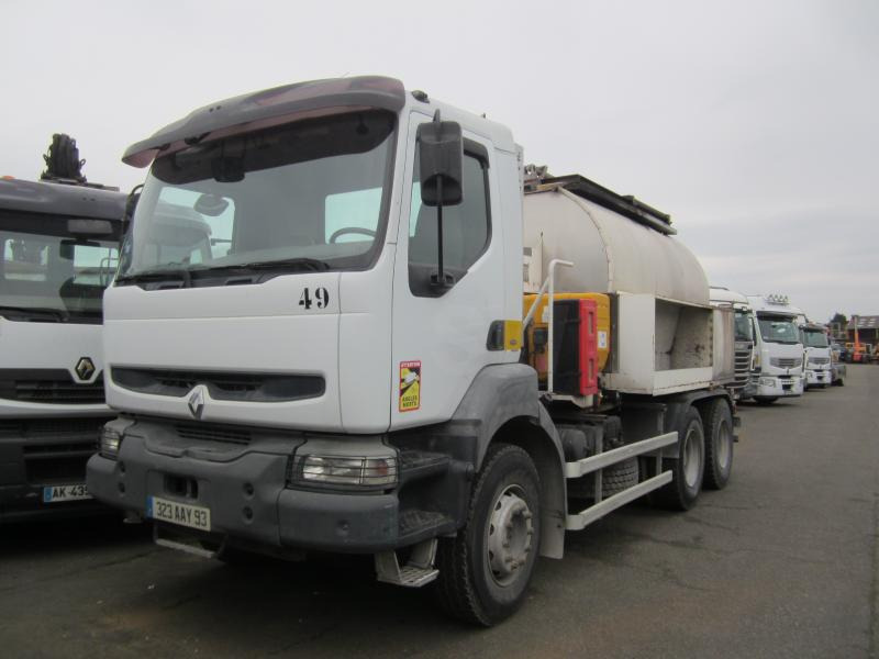 Renault Kerax - Грузовик-цистерна: фото 1 Renault Kerax - Грузовик-цистерна: фото 1