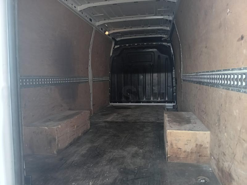 Цельнометаллический фургон Renault Master: фото 6 Цельнометаллический фургон Renault Master: фото 6