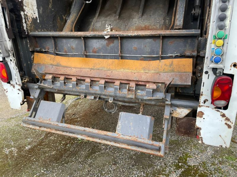 Renault Midlum 280.18 DXI - Мусоровоз: фото 4 Renault Midlum 280.18 DXI - Мусоровоз: фото 4