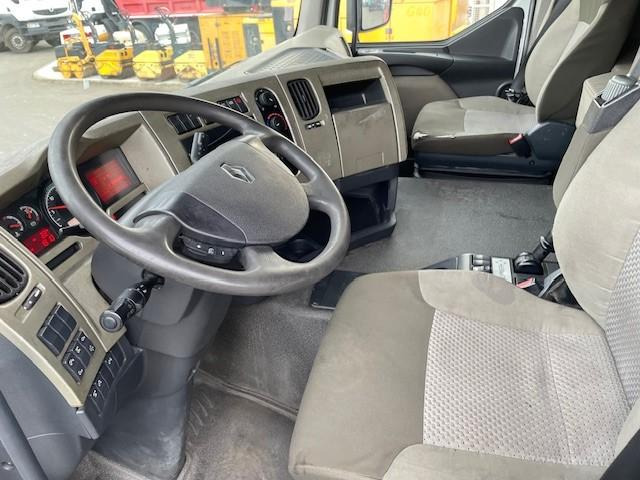 Фото интерьера 1: Тягач Renault Premium Lander 460 DXI