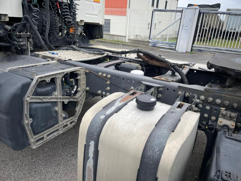 Тягач Volvo FMX 460: фото 7