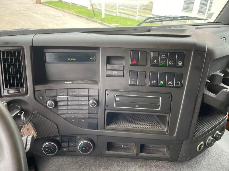 Тягач Volvo FMX 460: фото 10