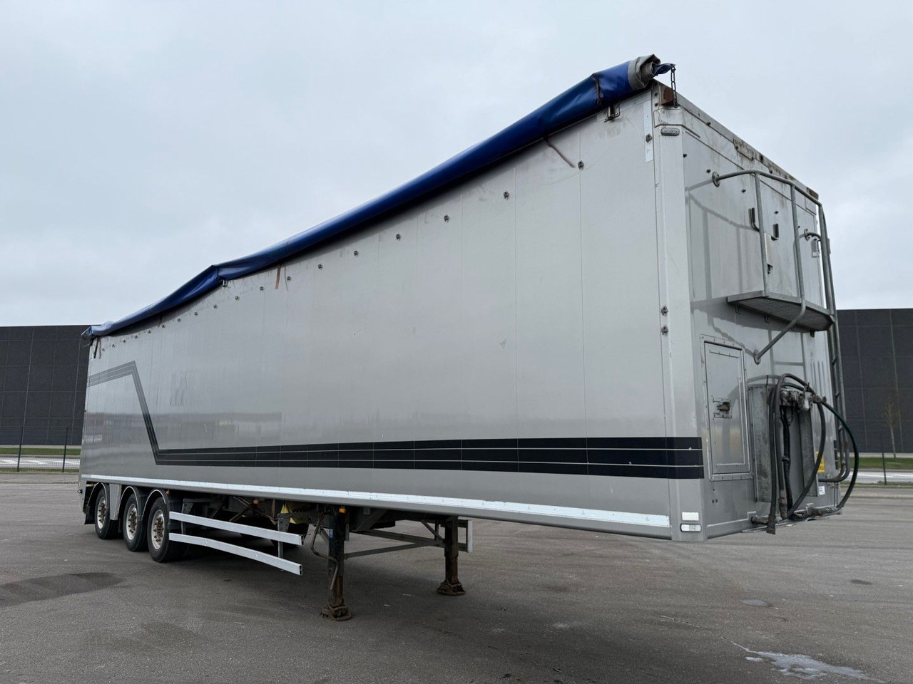 AMT W85 3 axle Walking floor - Полуприцеп с подвижным полом: фото 2 AMT W85 3 axle Walking floor - Полуприцеп с подвижным полом: фото 2