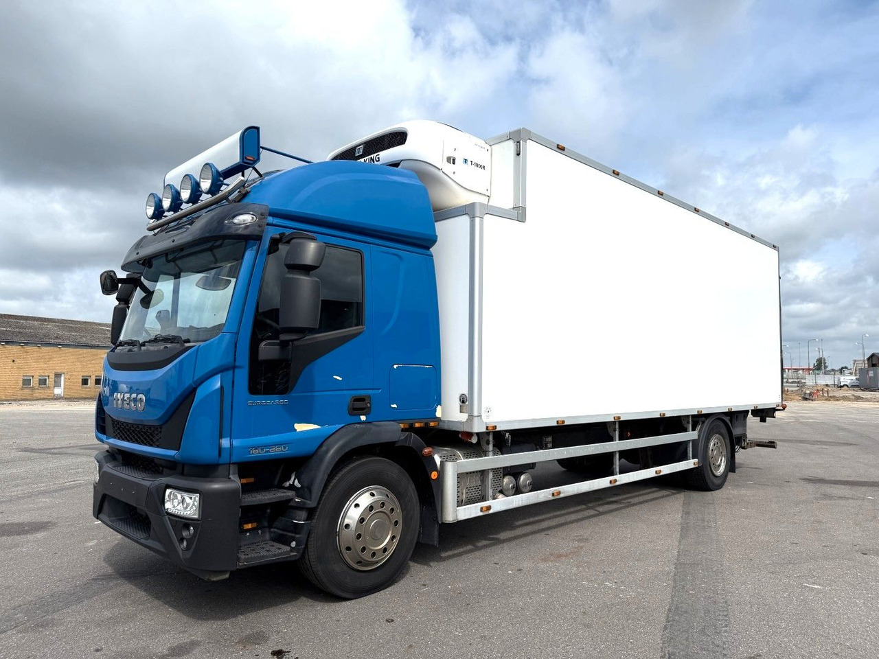 Iveco EuroCargo 180 E28 4x2 Thermo King T-1000R - Рефрижератор: фото 1 Iveco EuroCargo 180 E28 4x2 Thermo King T-1000R - Рефрижератор: фото 1