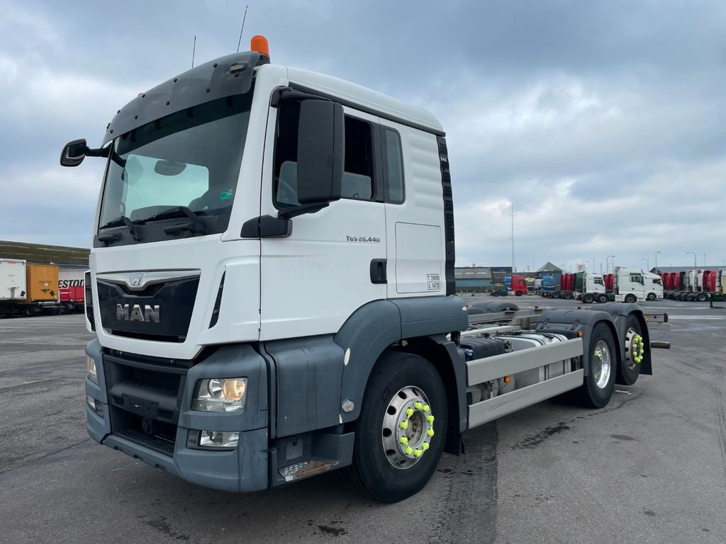 MAN TGS 26.440 6x2*4 ADR Fahrgestell Euro 6 MAN TGS 26.440 6x2*4 ADR Fahrgestell Euro 6 - Грузовик-шасси: фото 1 MAN TGS 26.440 6x2*4 ADR Fahrgestell Euro 6 MAN TGS 26.440 6x2*4 ADR Fahrgestell Euro 6 - Грузовик-шасси: фото 1