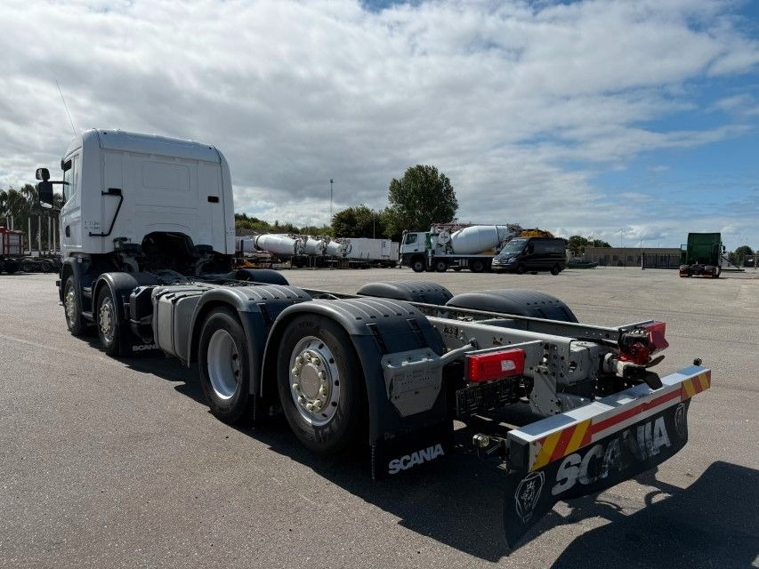 Scania G450 LB 8x2*6 MNB ADR Chassis / Retarder - Грузовик-шасси: фото 4 Scania G450 LB 8x2*6 MNB ADR Chassis / Retarder - Грузовик-шасси: фото 4