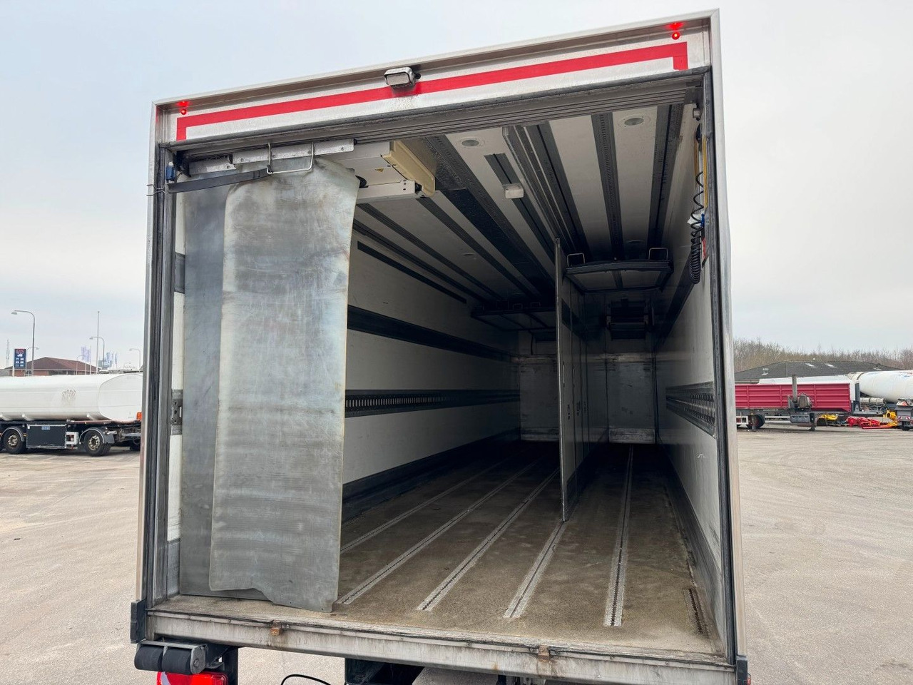 Рефрижератор Scania P320 6x2*4 Carrier Supra 1250 Mt 9.90 m. kasse: фото 13