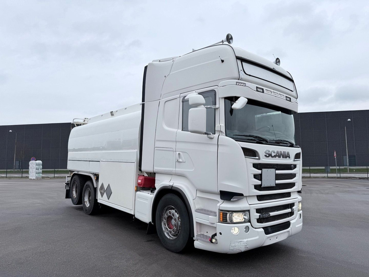 Scania R620 6x2 Topline HMK Bilcon 19.000 L ADR Tank - Грузовик-цистерна: фото 2 Scania R620 6x2 Topline HMK Bilcon 19.000 L ADR Tank - Грузовик-цистерна: фото 2