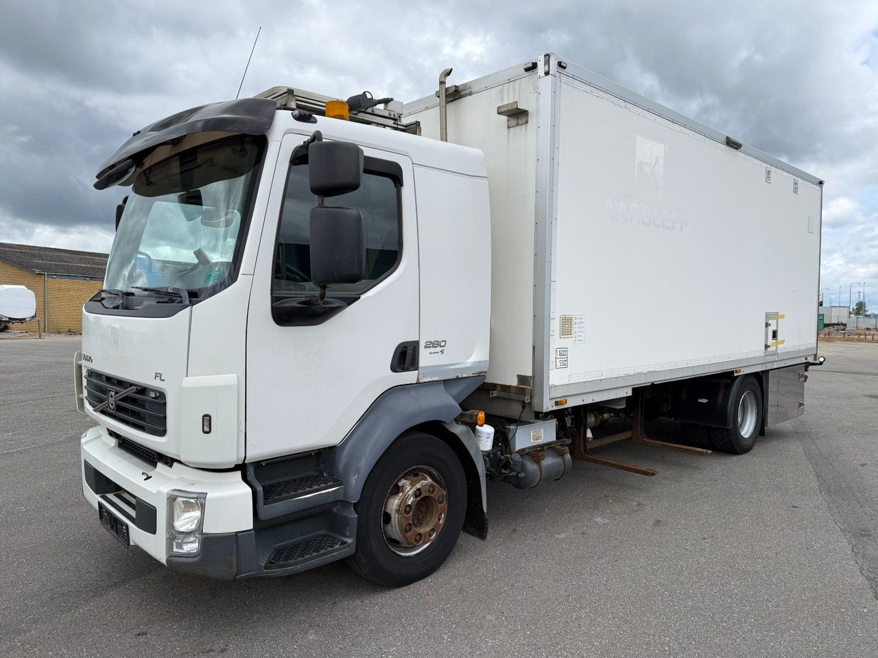 Volvo FL 280 4x2 Euro 5 Workshop Equipment - Грузовик с закрытым кузовом: фото 1 Volvo FL 280 4x2 Euro 5 Workshop Equipment - Грузовик с закрытым кузовом: фото 1