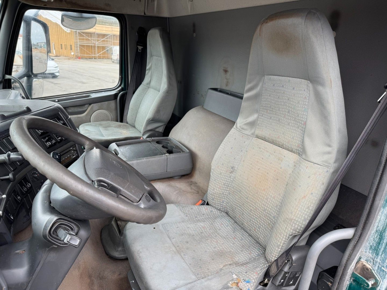 Volvo FM9 380 6x2*4 Tiertransporter / Livestock - Коневоз: фото 5 Volvo FM9 380 6x2*4 Tiertransporter / Livestock - Коневоз: фото 5