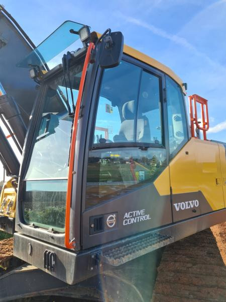 Volvo EC220EL - Гусеничный экскаватор: фото 3 Volvo EC220EL - Гусеничный экскаватор: фото 3
