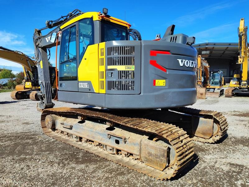 Volvo ECR235EL - Гусеничный экскаватор: фото 1 Volvo ECR235EL - Гусеничный экскаватор: фото 1