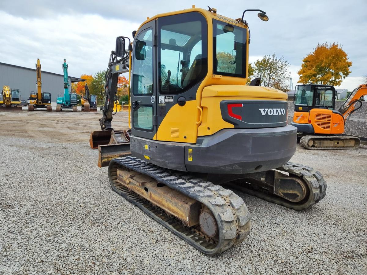 Volvo ECR88D - Мини-экскаватор: фото 1 Volvo ECR88D - Мини-экскаватор: фото 1