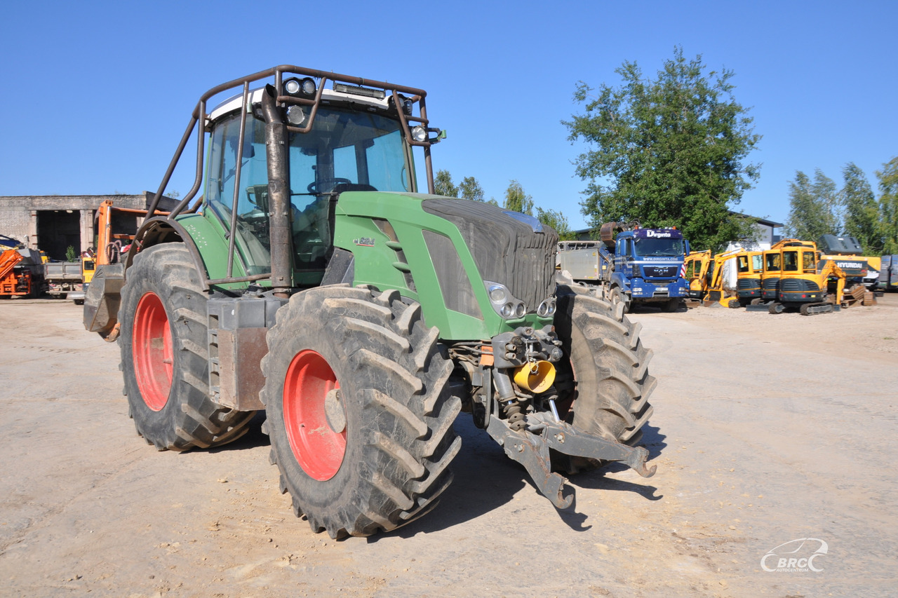 Fendt 824 - Трактор: фото 2 Fendt 824 - Трактор: фото 2