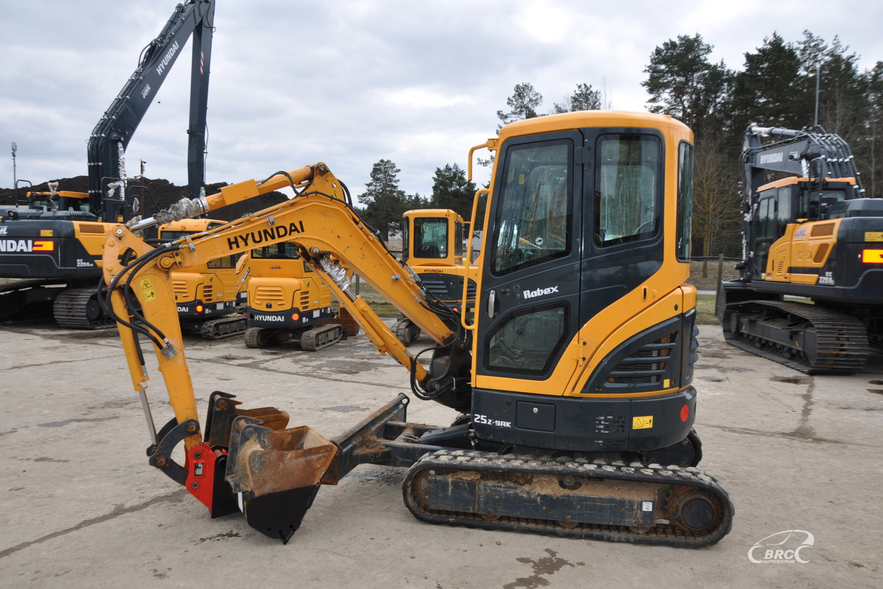 Hyundai R25Z-9AK - Мини-экскаватор: фото 3 Hyundai R25Z-9AK - Мини-экскаватор: фото 3