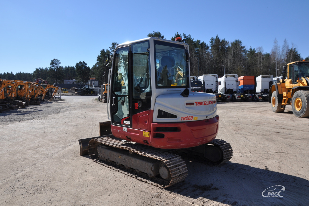 Takeuchi TB260 - Гусеничный экскаватор: фото 3 Takeuchi TB260 - Гусеничный экскаватор: фото 3