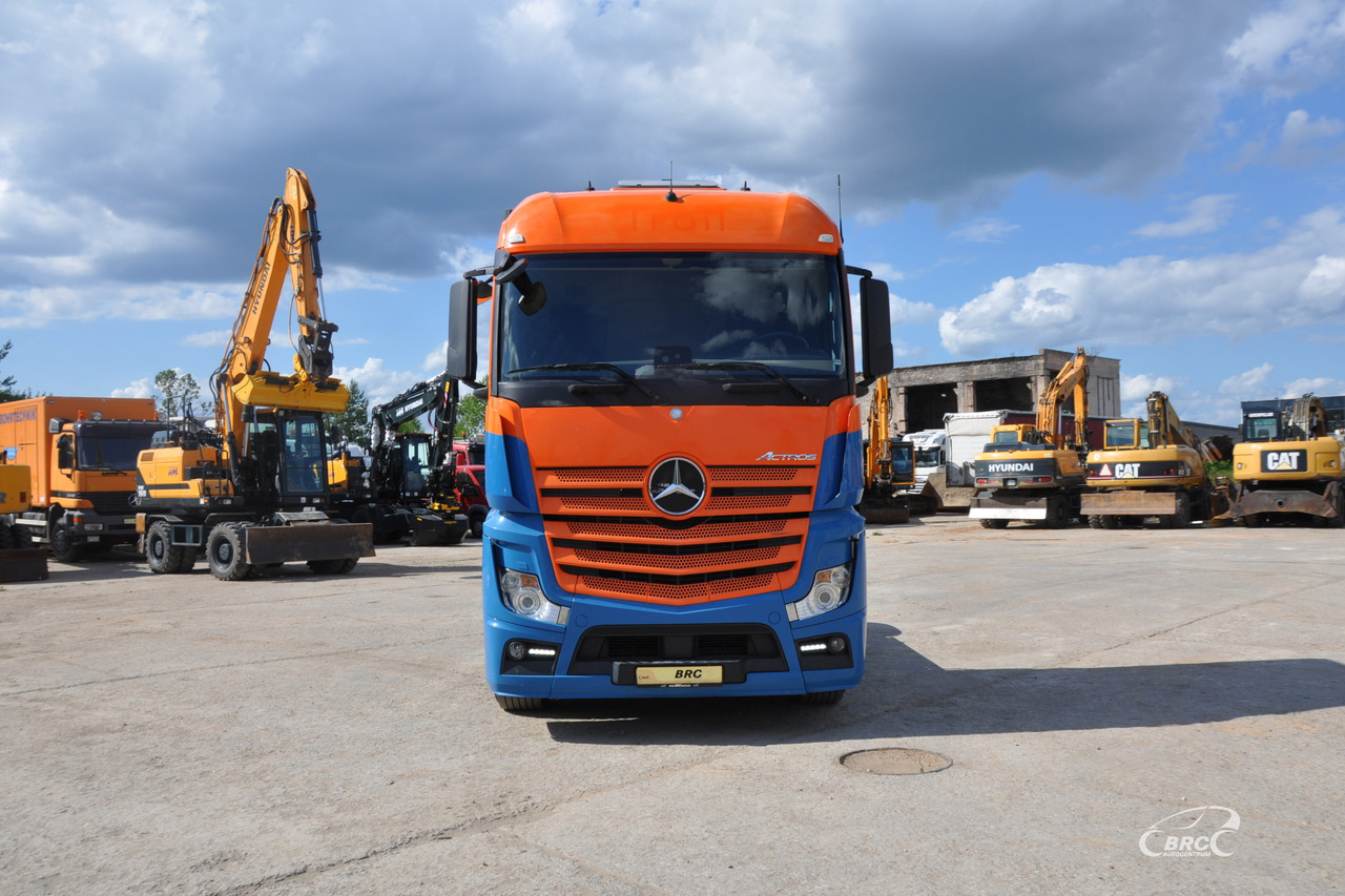 Mercedes-Benz Actros - Тягач: фото 3 Mercedes-Benz Actros - Тягач: фото 3
