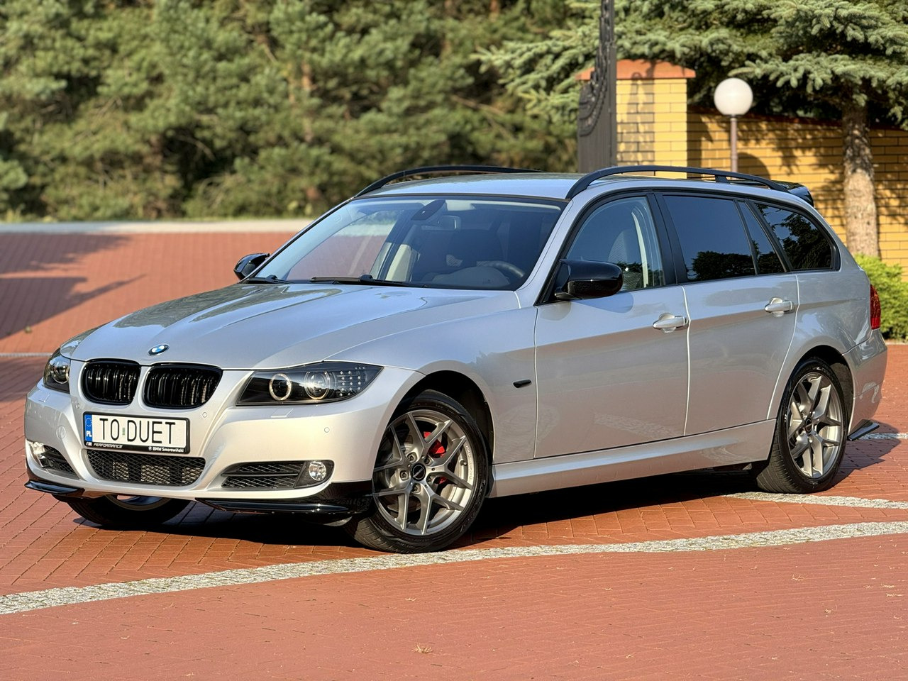 BMW 320 - Универсал: фото 1 BMW 320 - Универсал: фото 1