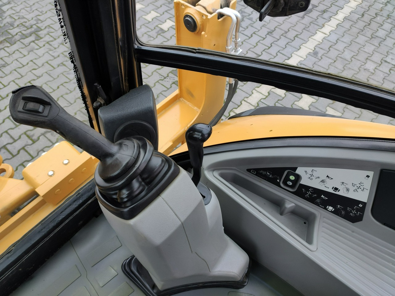 Экскаватор-погрузчик Caterpillar 444E Premier Sterowanie na Joystickach FULL OPCJA: фото 6