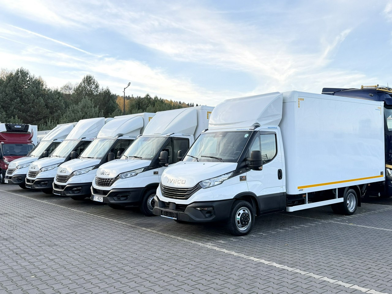 Iveco Daily 35C16 V - Фургон с закрытым кузовом: фото 1 Iveco Daily 35C16 V - Фургон с закрытым кузовом: фото 1